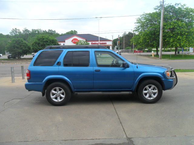 Nissan Pathfinder 2003 photo 3