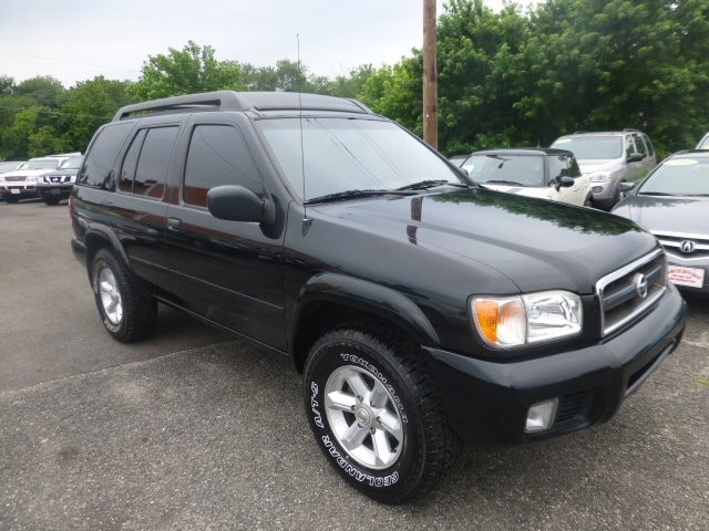 Nissan Pathfinder 2003 photo 1
