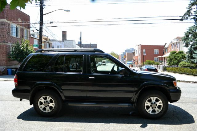 Nissan Pathfinder 2003 photo 3