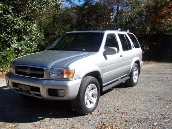 Nissan Pathfinder 2003 photo 1