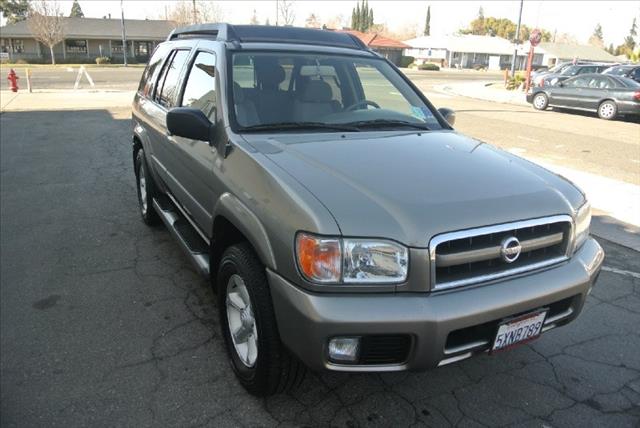 Nissan Pathfinder 2003 photo 4