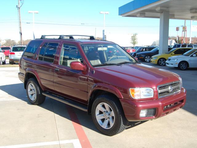 Nissan Pathfinder 2003 photo 1