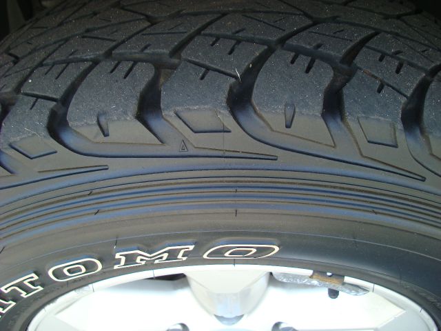 Nissan Pathfinder 2003 photo 2