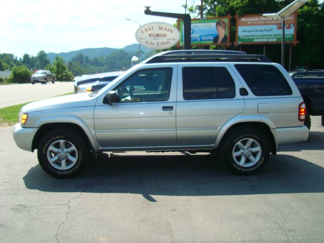 Nissan Pathfinder 2003 photo 4