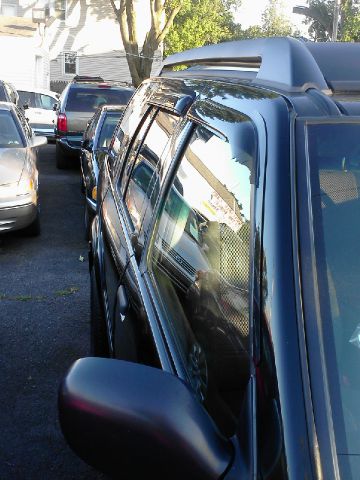 Nissan Pathfinder 2003 photo 2