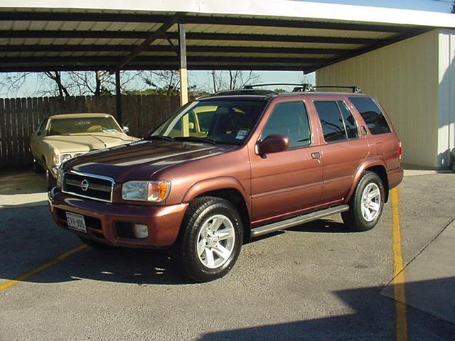 Nissan Pathfinder X Sport Utility
