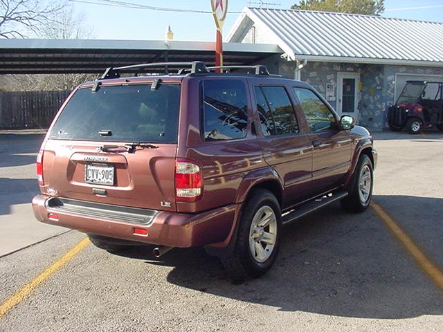 Nissan Pathfinder 2003 photo 1