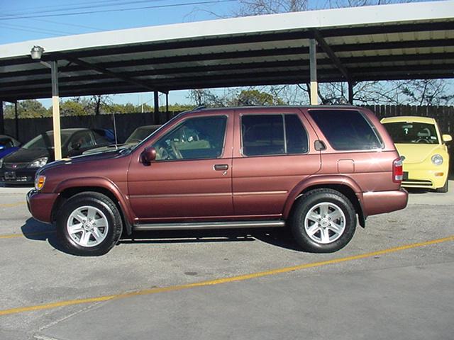 Nissan Pathfinder 2003 photo 4