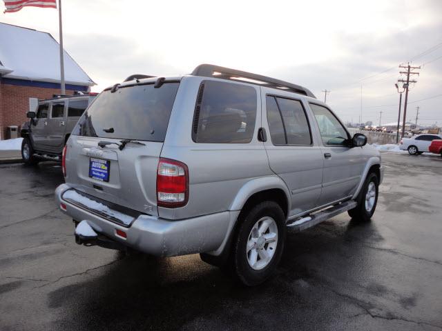 Nissan Pathfinder 2003 photo 3