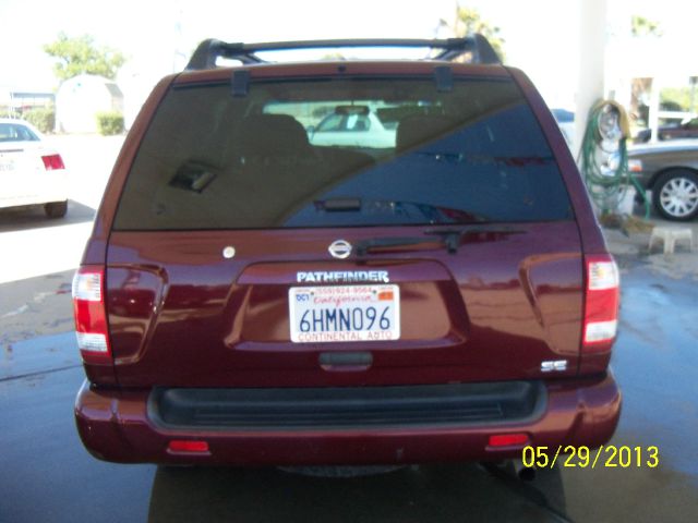 Nissan Pathfinder EX-L W/ DVD System SUV