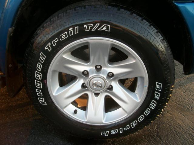 Nissan Pathfinder 2003 photo 1