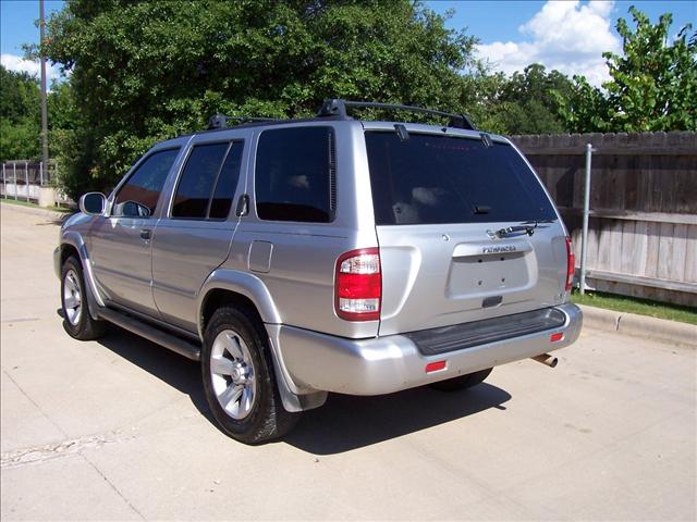 Nissan Pathfinder 2003 photo 1