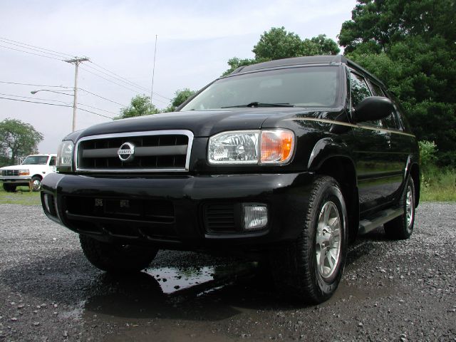 Nissan Pathfinder 2004 photo 3
