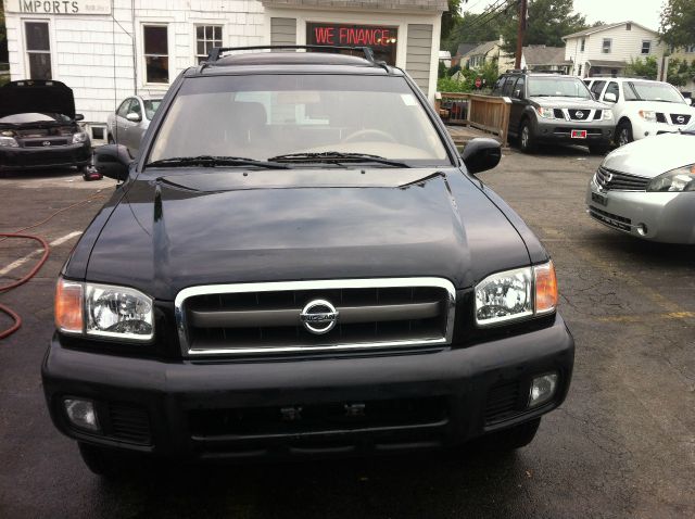 Nissan Pathfinder 2004 photo 4
