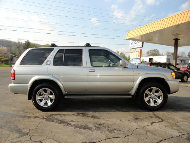 Nissan Pathfinder 2004 photo 3