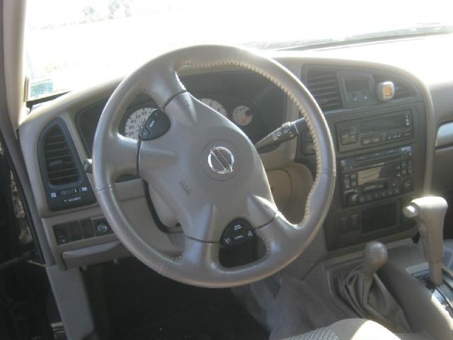 Nissan Pathfinder 2004 photo 0