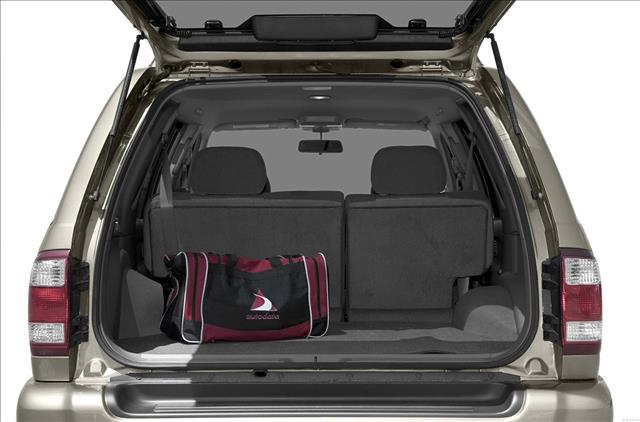 Nissan Pathfinder 2004 photo 1