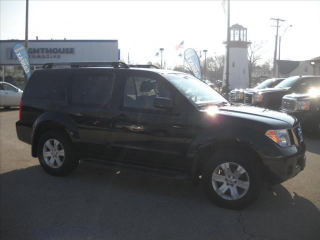 Nissan Pathfinder X Sport Utility