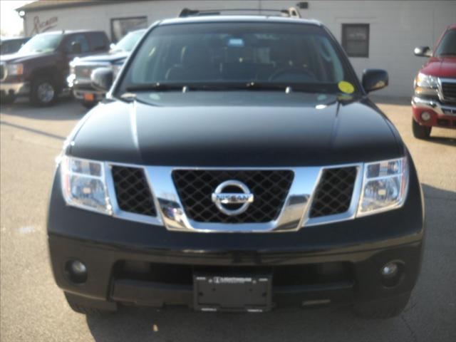 Nissan Pathfinder 2005 photo 3