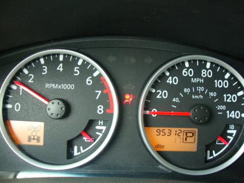 Nissan Pathfinder 2005 photo 3