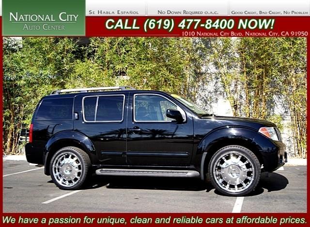 Nissan Pathfinder 2005 photo 2