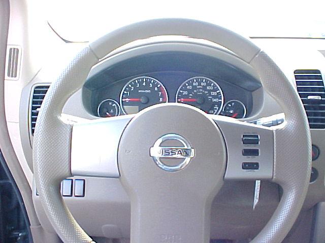 Nissan Pathfinder 2005 photo 4