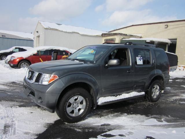 Nissan Pathfinder 2005 photo 1