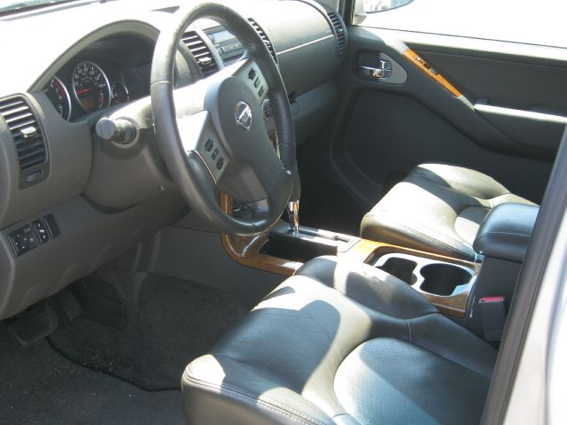 Nissan Pathfinder 2005 photo 10