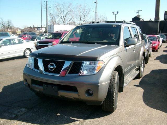 Nissan Pathfinder 2005 photo 3