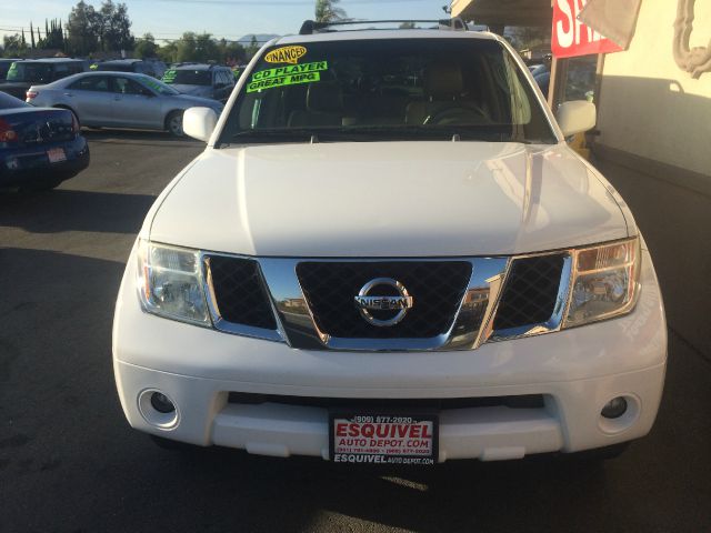 Nissan Pathfinder 2005 photo 3
