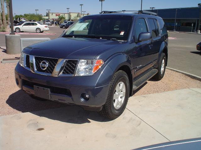 Nissan Pathfinder Lx-4wd Sport Utility