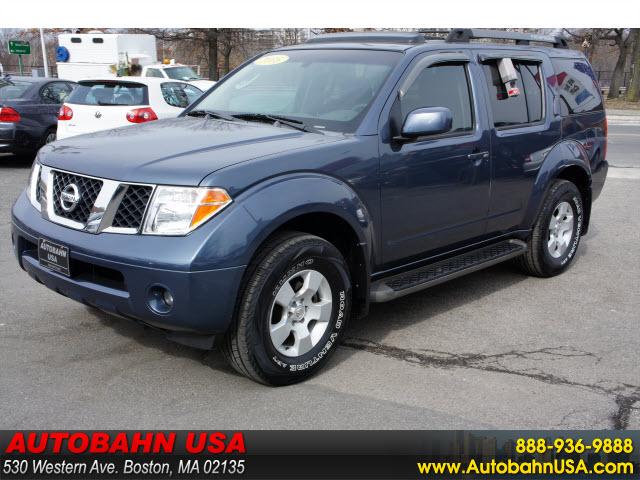 Nissan Pathfinder 2005 photo 3