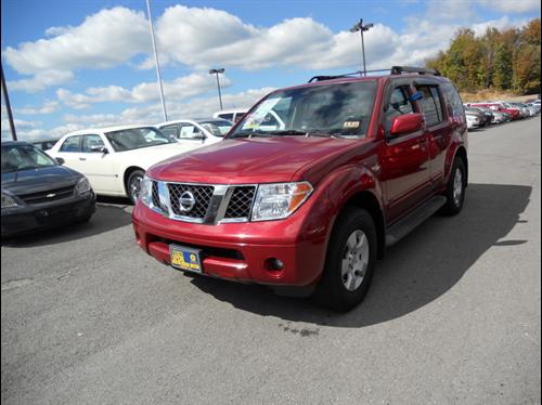 Nissan Pathfinder 2005 photo 5