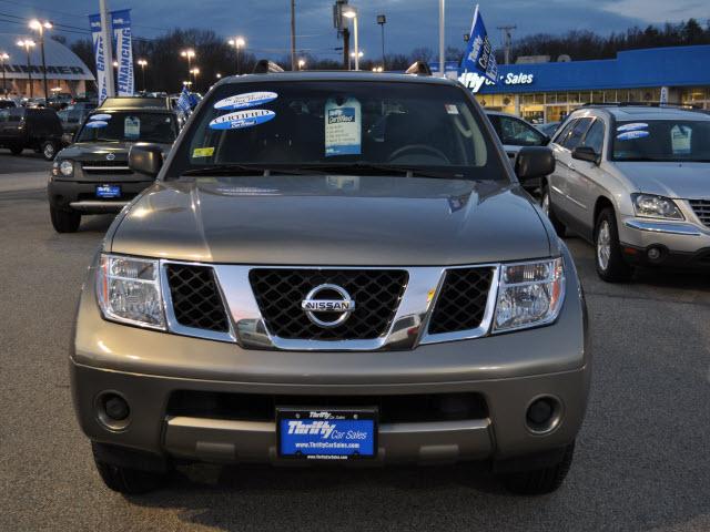 Nissan Pathfinder 2005 photo 5
