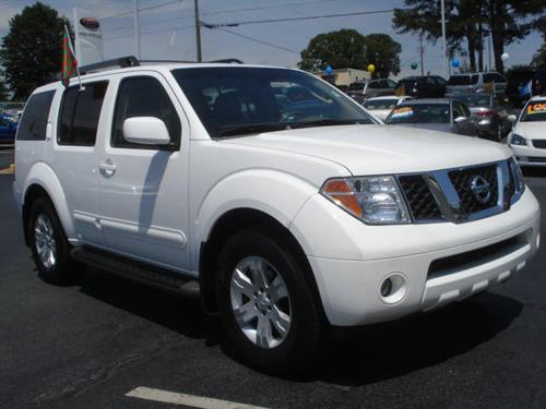 Nissan Pathfinder 2005 photo 4