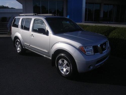 Nissan Pathfinder 2005 photo 5