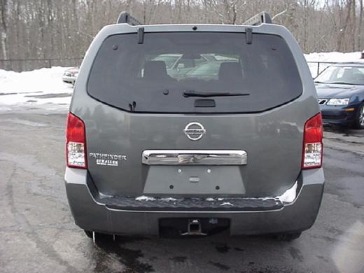 Nissan Pathfinder 2005 photo 4