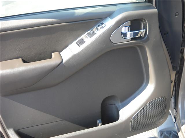 Nissan Pathfinder 2005 photo 4