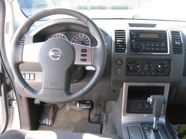 Nissan Pathfinder 2005 photo 3
