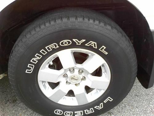 Nissan Pathfinder 2005 photo 2