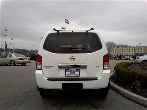 Nissan Pathfinder 2005 photo 3