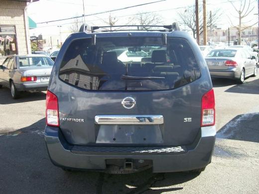 Nissan Pathfinder 2005 photo 4