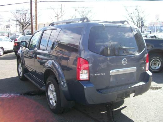 Nissan Pathfinder 2005 photo 5