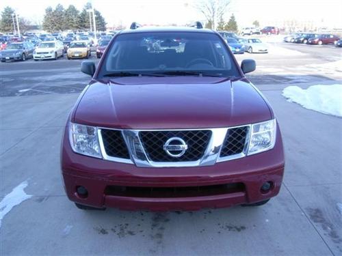 Nissan Pathfinder 2005 photo 2