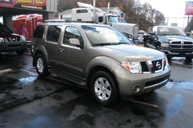 Nissan Pathfinder 2005 photo 5