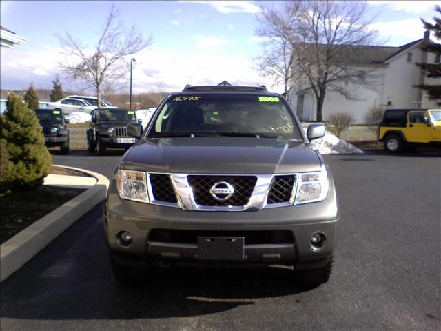Nissan Pathfinder 2005 photo 3
