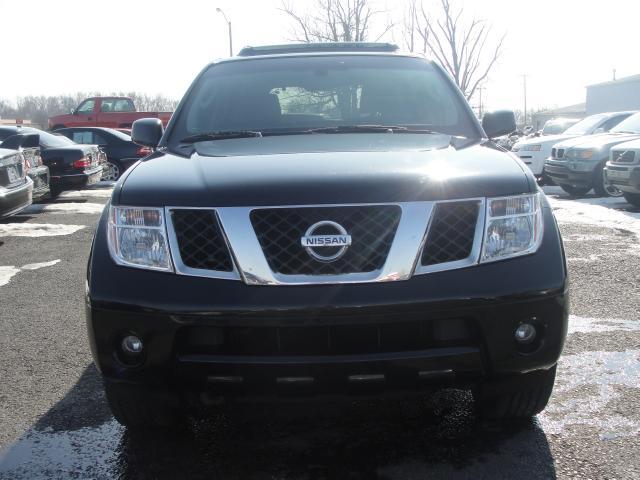 Nissan Pathfinder 2005 photo 4