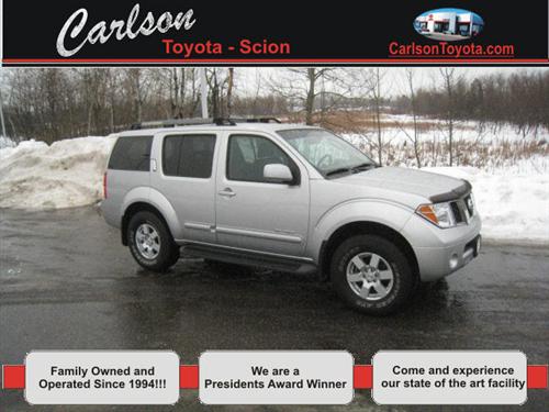 Nissan Pathfinder SE Other