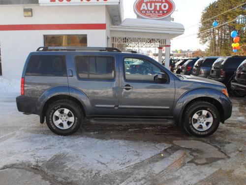 Nissan Pathfinder SE Other