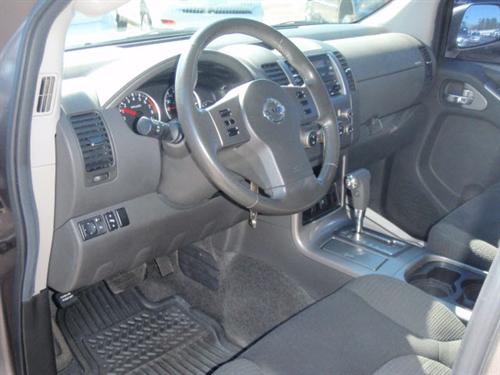 Nissan Pathfinder 2005 photo 2